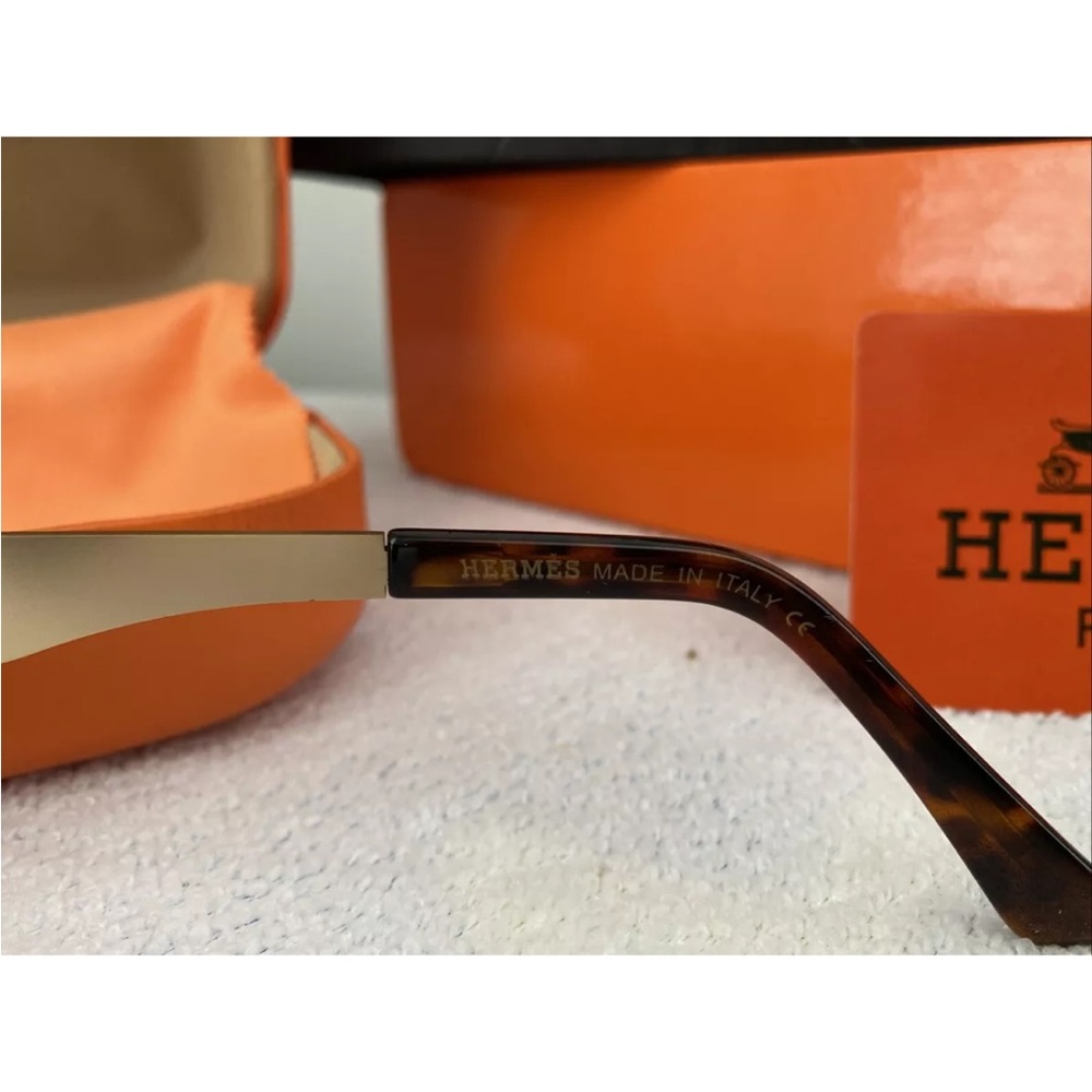 Hermès Fashion Sunglasses with Orange Case - Picture 13 of 13